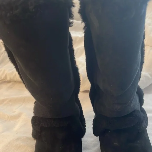 Ugg women’s sunburst waterproof black size 9